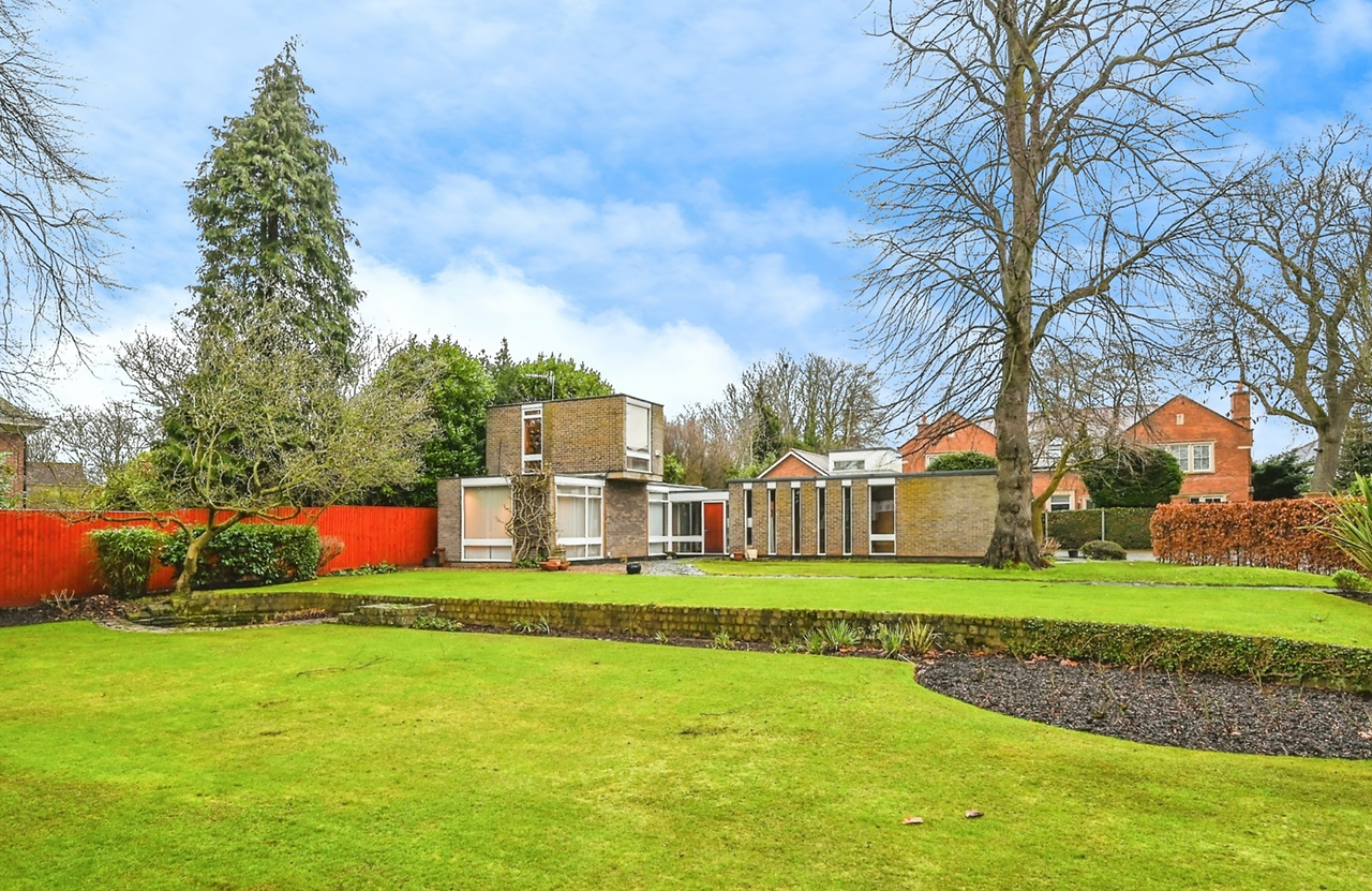 Delightful Property, 3 Bedrooms, 2 Bathrooms, Liverpool, Merseyside, Offers Over £650k