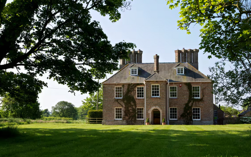Grade II Listed Farmhouse, 14 Guests, 7 Bedrooms, 2.5 Bathrooms, Tincleton, £2,316 (3 Nights)