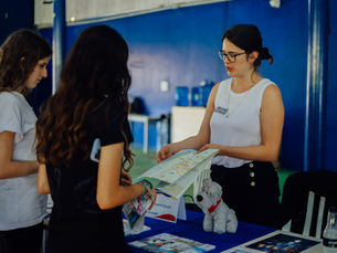 Alunos do High School participam de Feira Universitária