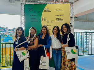 Profissionais da Escola das Nações participaram do evento "Jornada de Estudos Brasileiros"