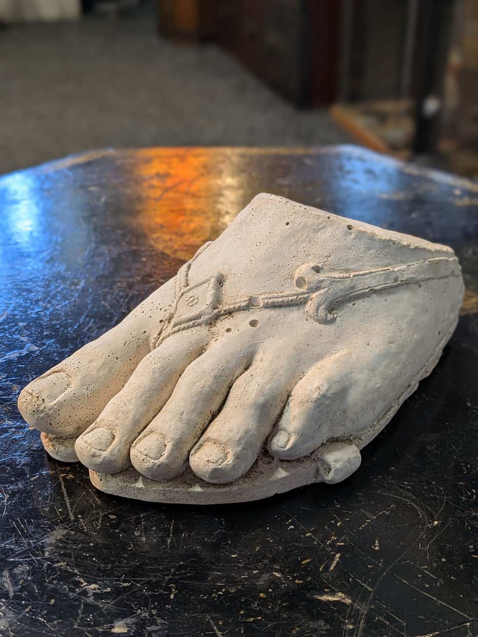 Thumbnail: Decorative Plaster Foot