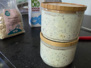 Overnight oats met chia, lijnzaad en bosvruchten