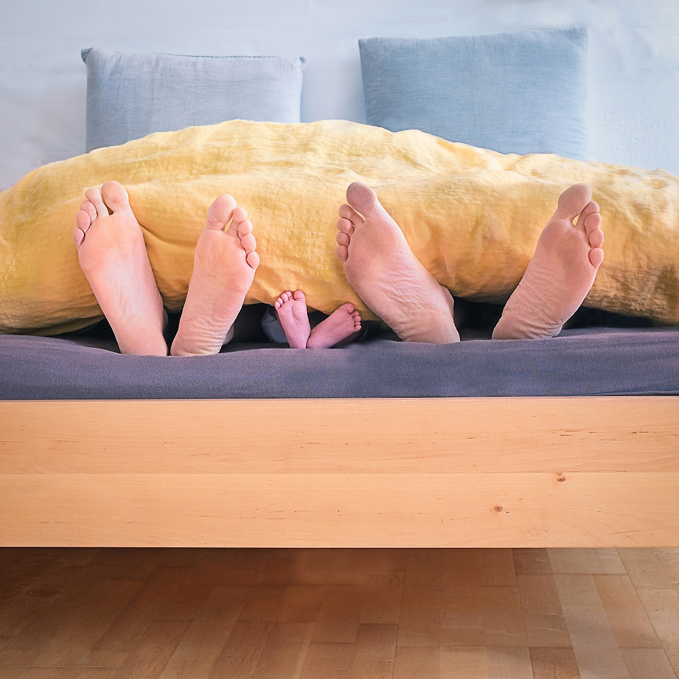 Mamma feet, baby feet, and daddy feet