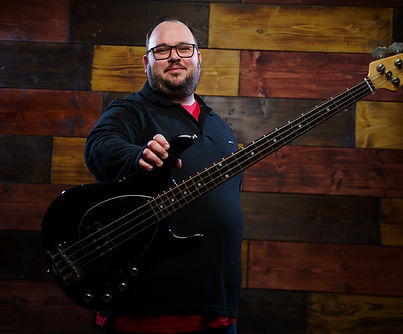 Gareth, Bass Player