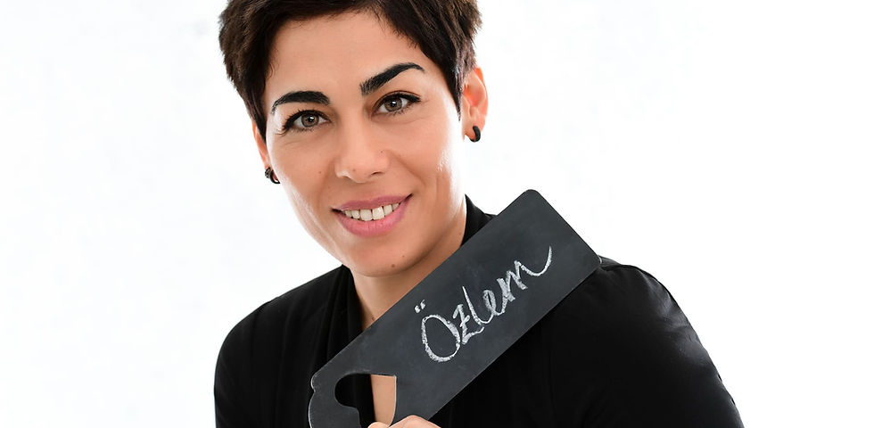 Özlem Akbal
