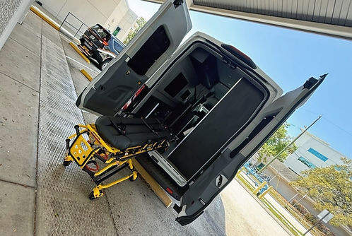 bed-to-bed-medical-transport_edited.jpg