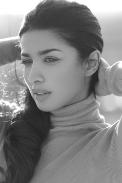 219A0102_edited_edited