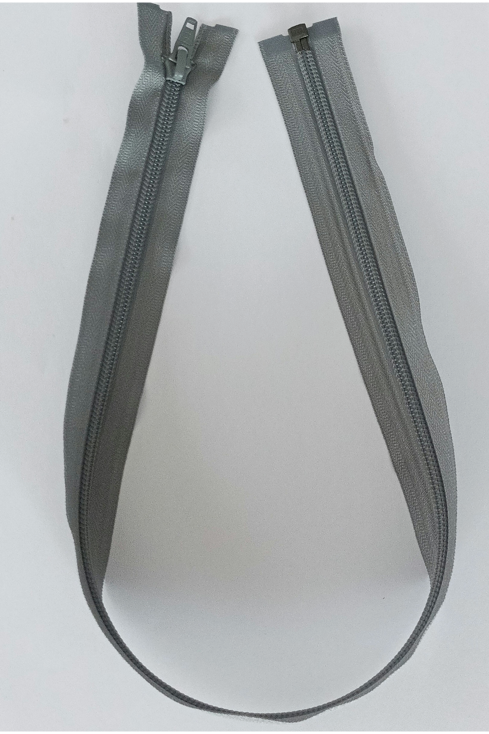 Fermeture éclair maille plastique couleur gris 577 longueur 60cm