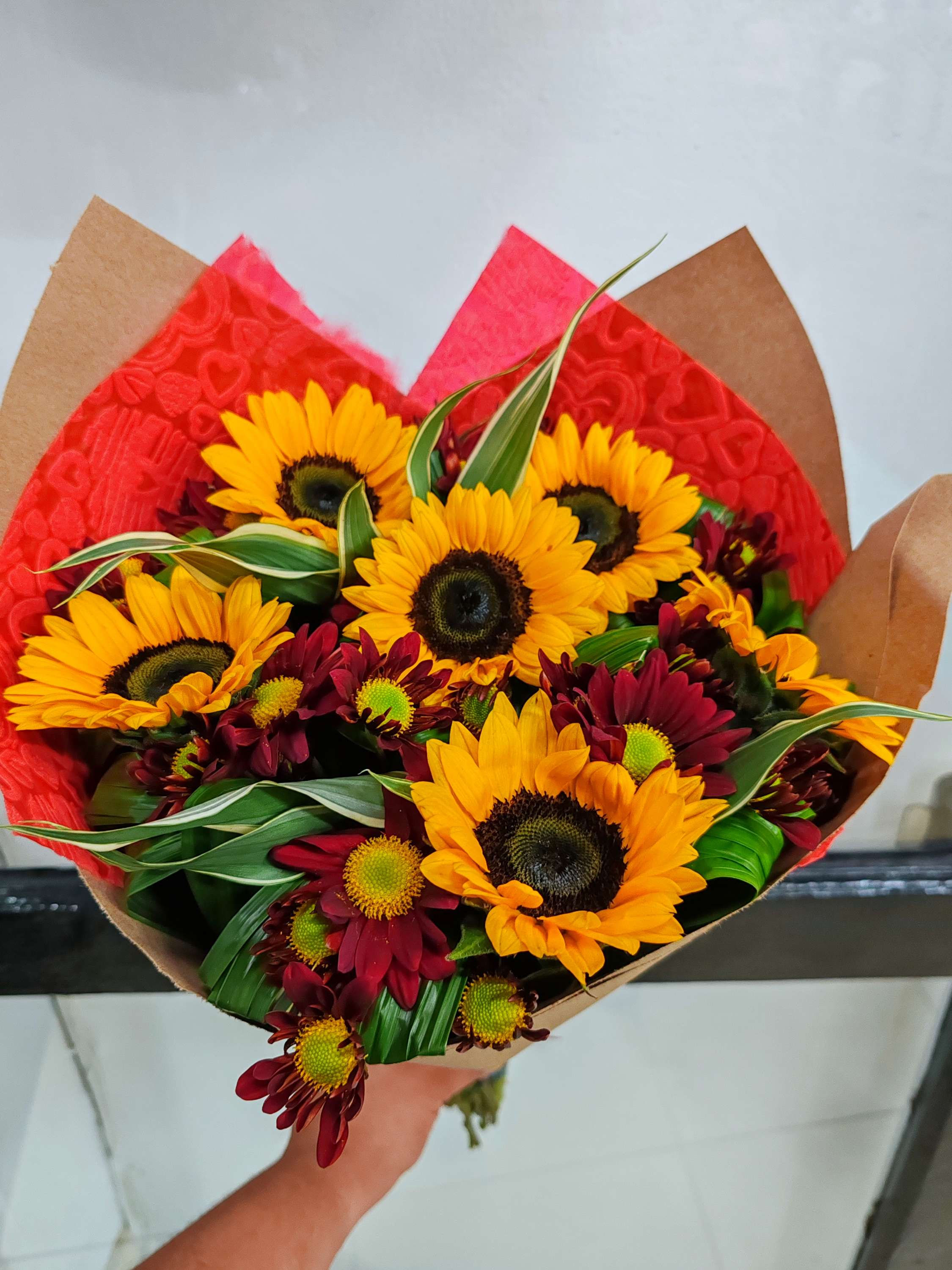 Ramo 6 girasoles con poma