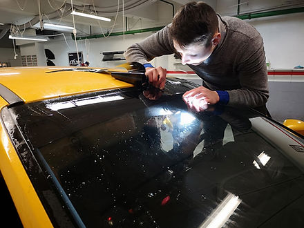 Vitres Teintées Paris, Vitres Teintées LOI, Vitres Teintées IVRY SUR SEINE, Vitres Teinté, tinter, teinter voiture, FILM SOLAIRE AUTO, PRIX PAS CHER, VITRES BAGNOLET, GLASTINT, CARGLASS