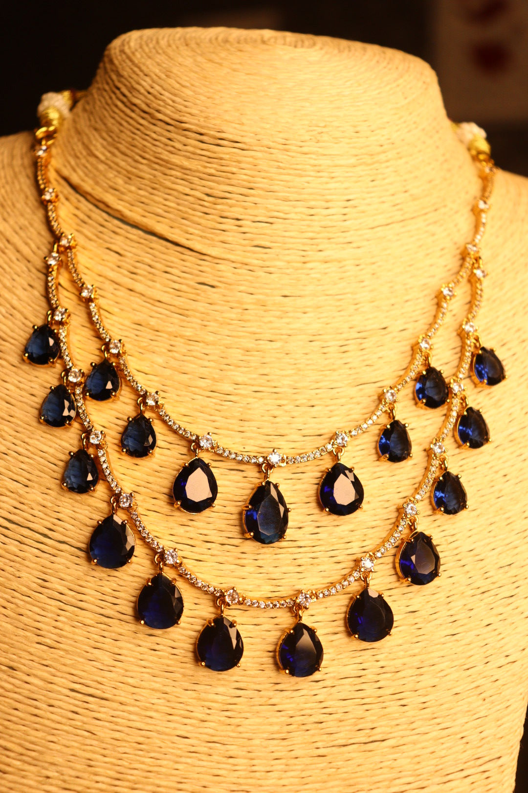 Double Layer Neckpiece 