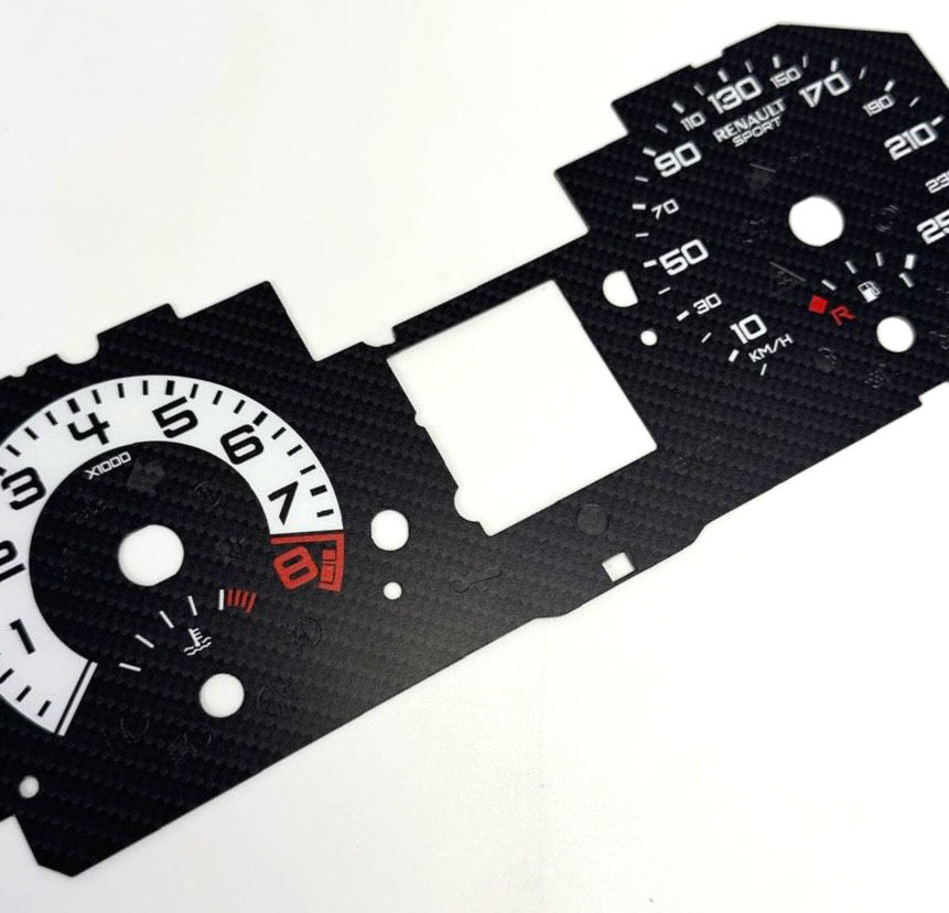 Thumbnail: Renault Clio RS200 KM/H White Carbon Dial Cards