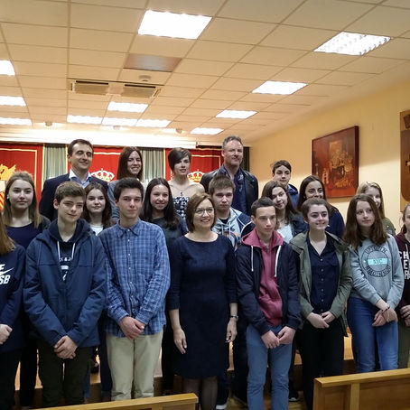 Estudiants de Saint Pol de Léon visiten l'Ajuntament de Benicarló.