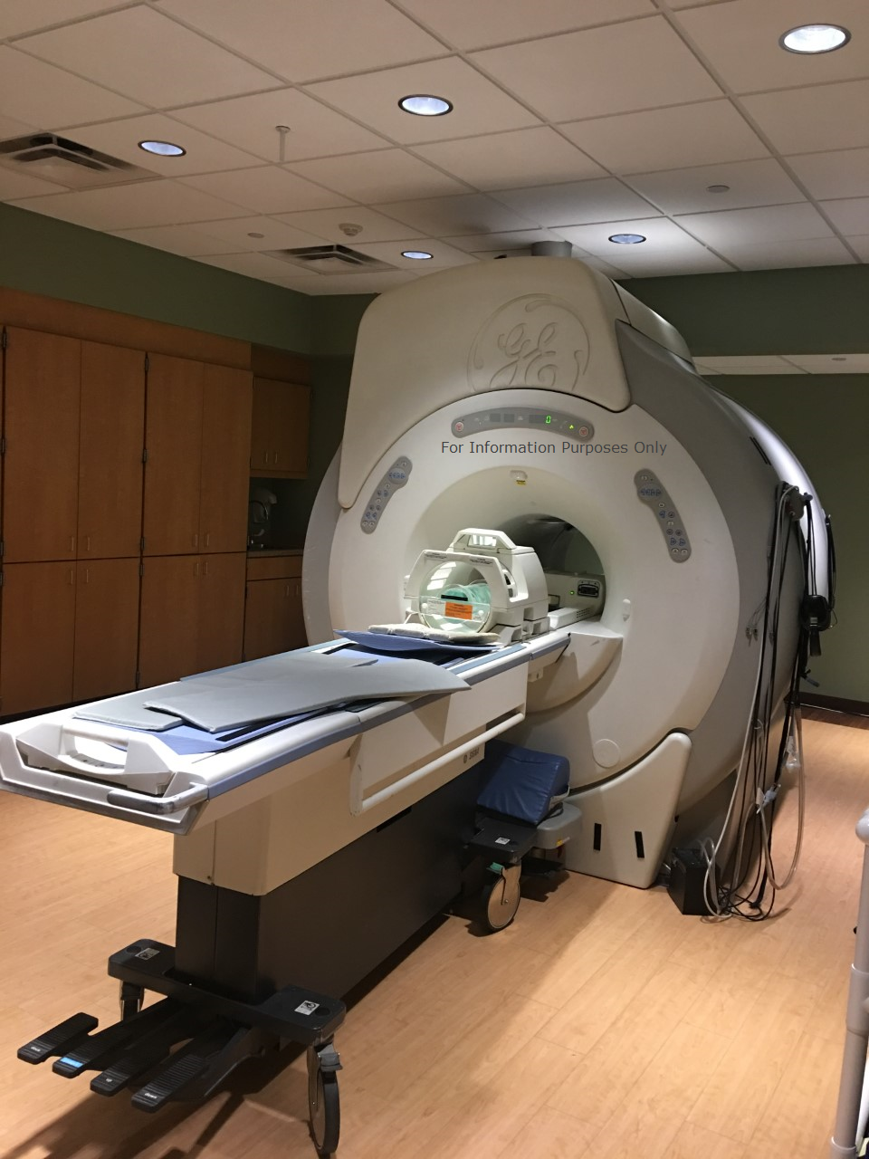 Miniature : GE Healthcare Machine Refurbished 1.5 T MRI