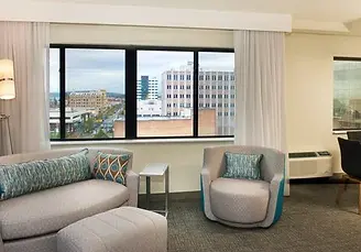 courtyard marriott everet.webp