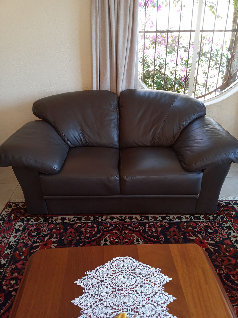 Thumbnail: 6 Seater Leather Lounge Suite