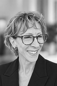 Sandra Colliver-G37 Centre.jpg