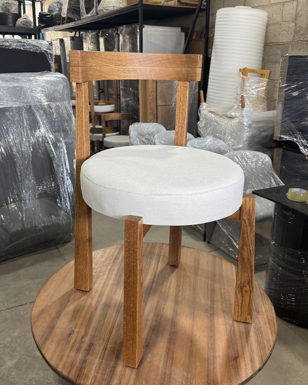 Miniatura: Silla Lucía