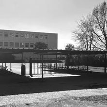 Arrêté un couteau à la main devant son collège à Rennes, le mineur de 13 ans jugé irresponsable pénalement