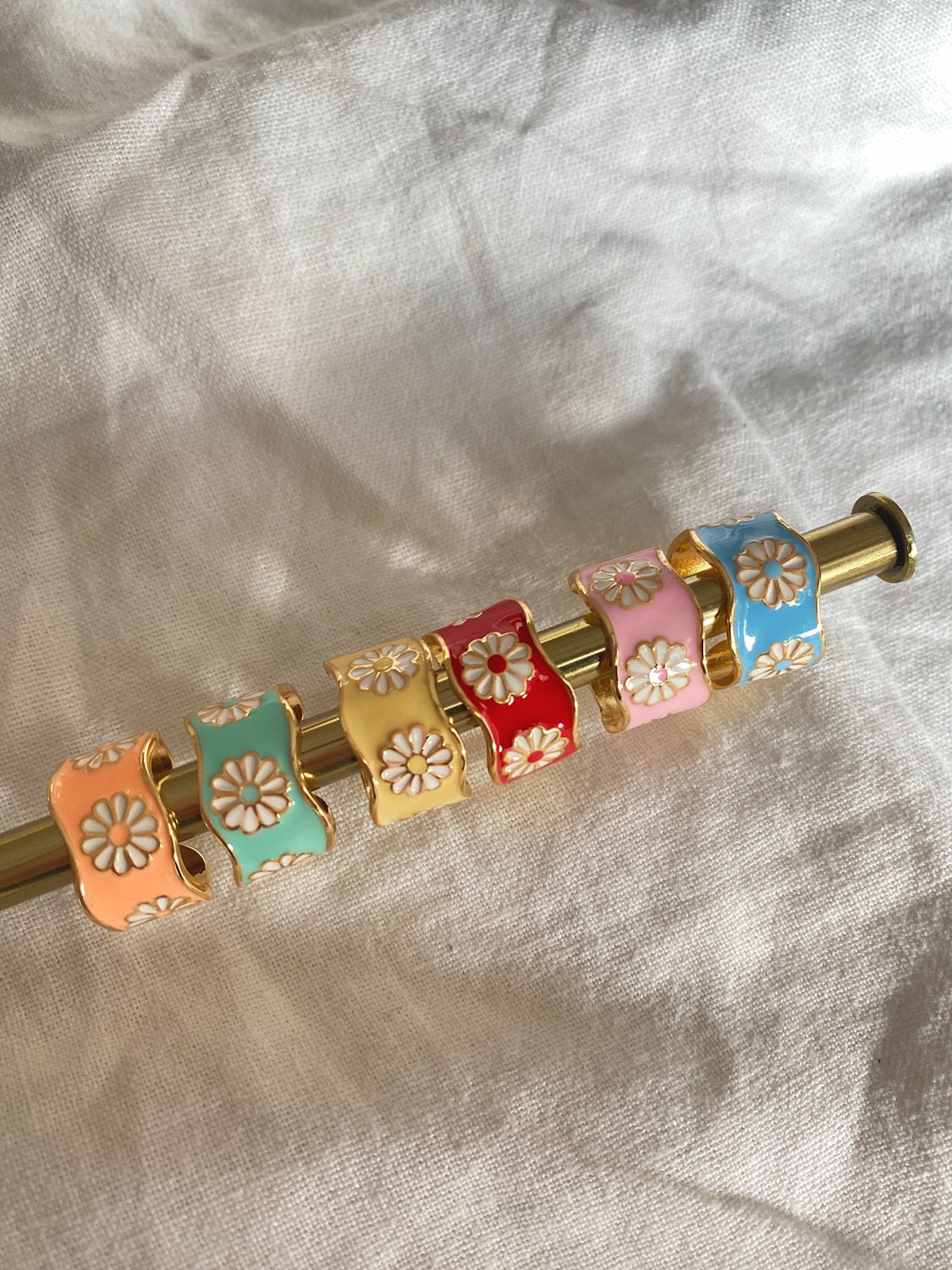 Renkli Mineli Çiçek Yüzük