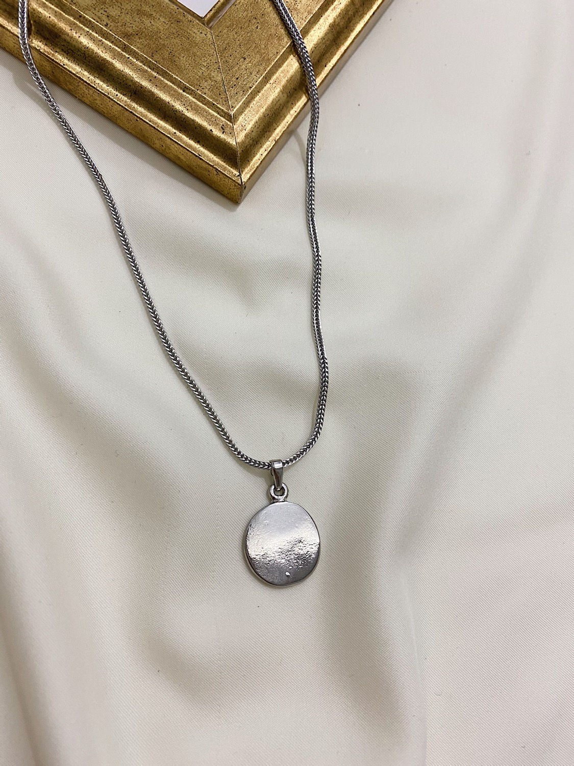 Basic Madalyon Kolye II