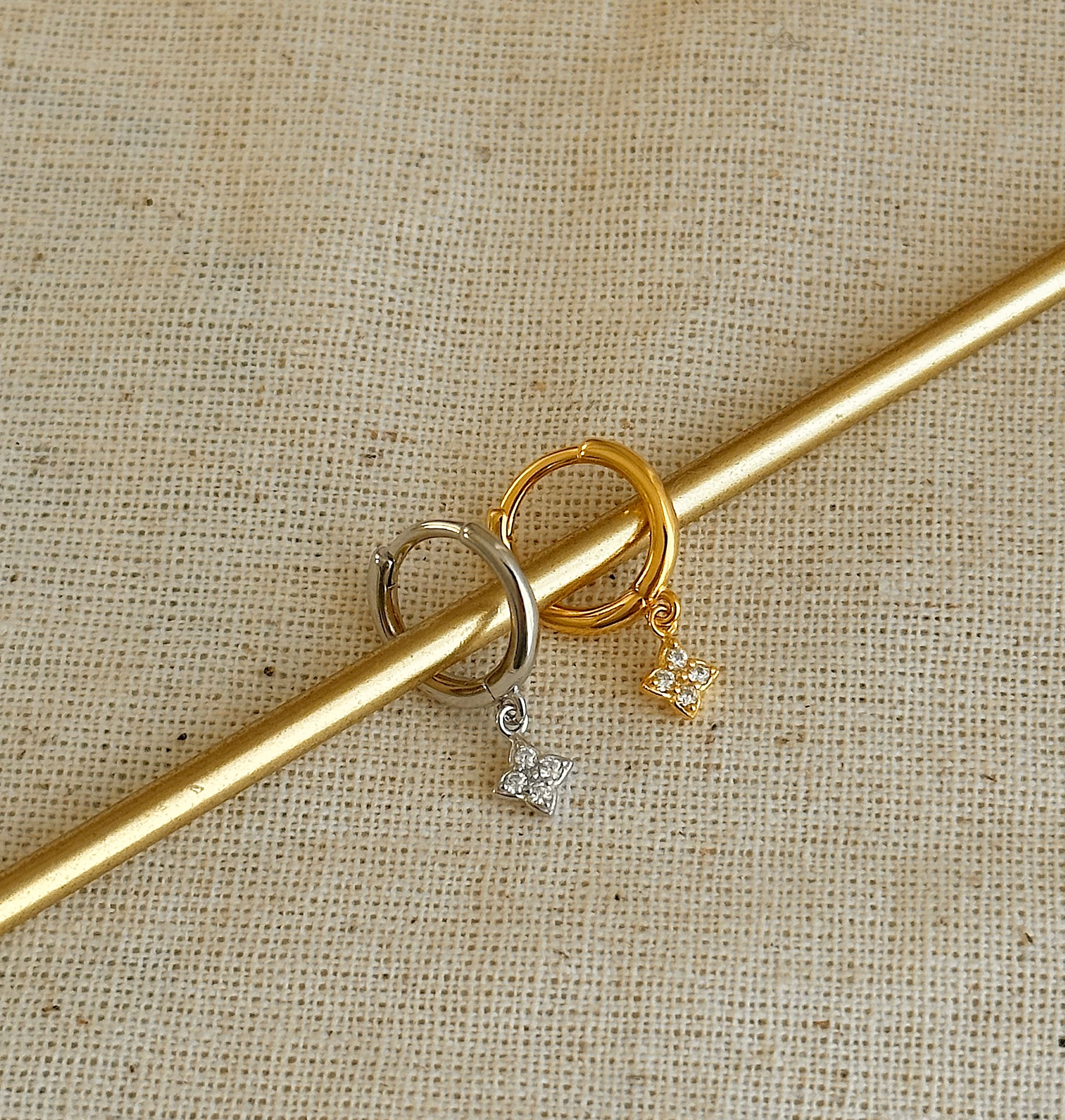 Tekli Minik Çiçek Halka Piercing II | 925 Gümüş 