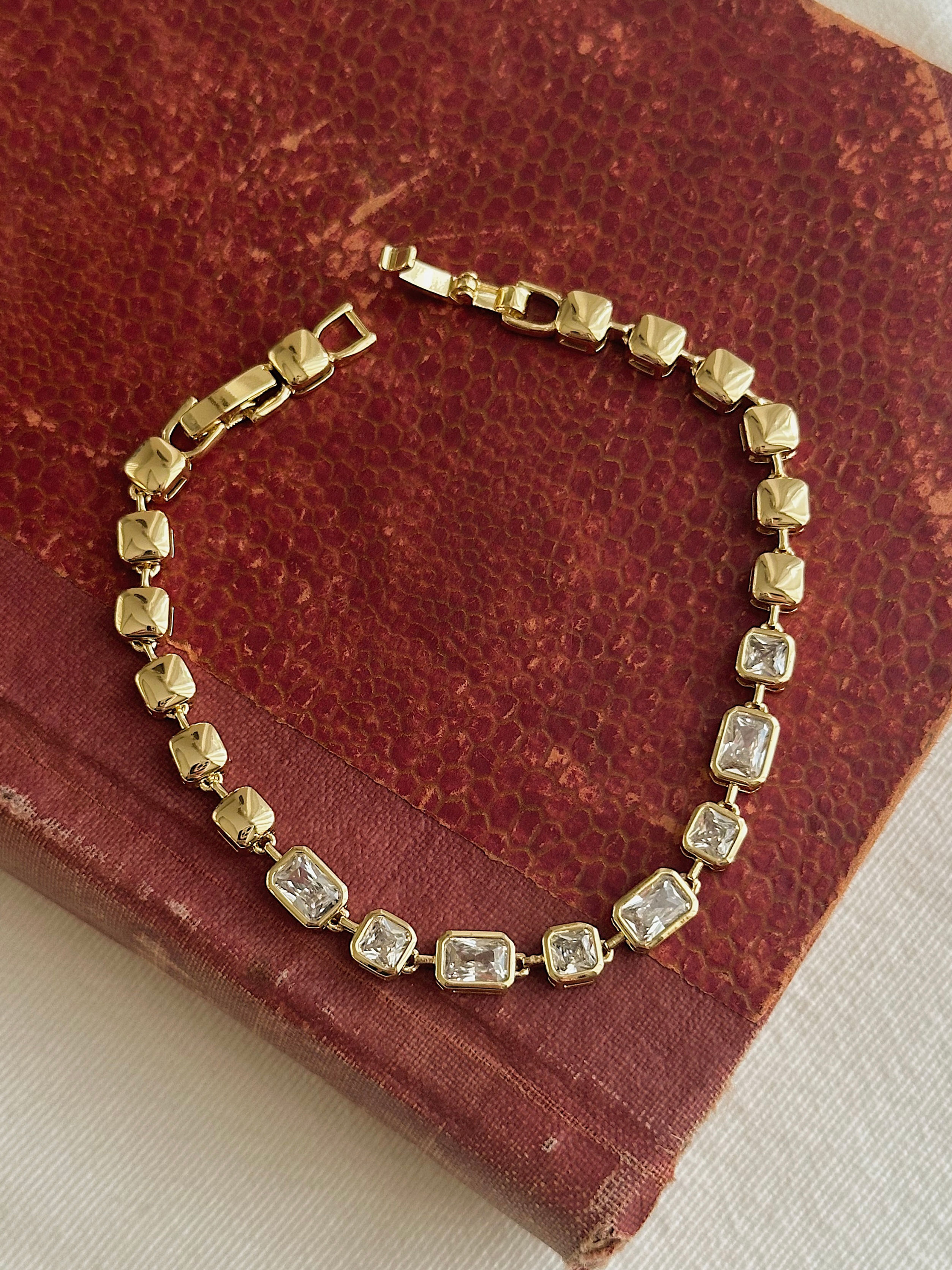 Mix Taşlı Dörtgen Bileklik