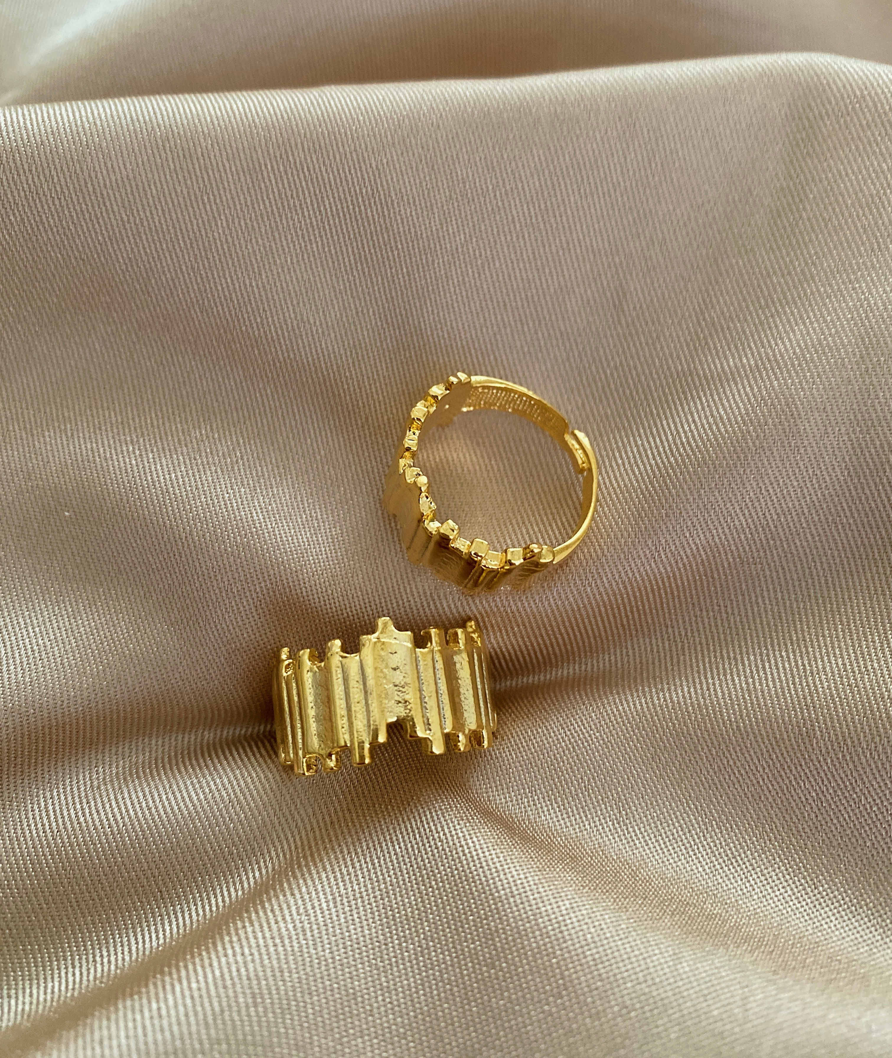 Geniş Şeritli  Yüzük 