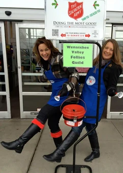 2013_11_30 Salvation Army Bell Ringing copy.webp