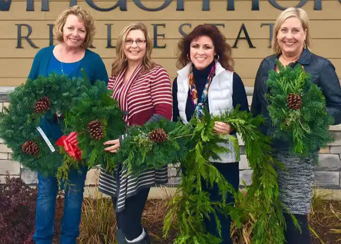 2016_11_24 Windermere wreath sales.webp