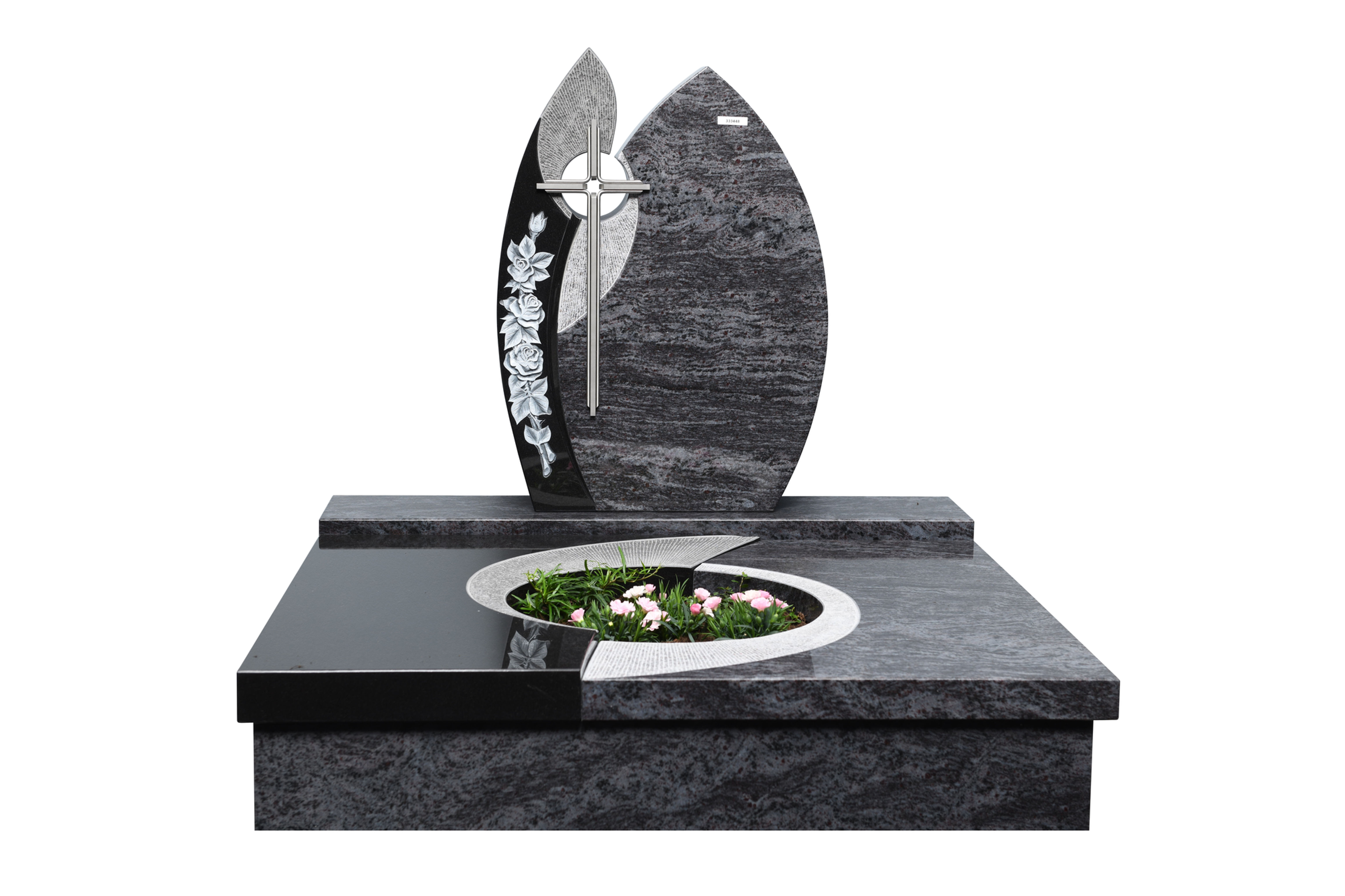 Urnengrab mit Kreuzeinfassung