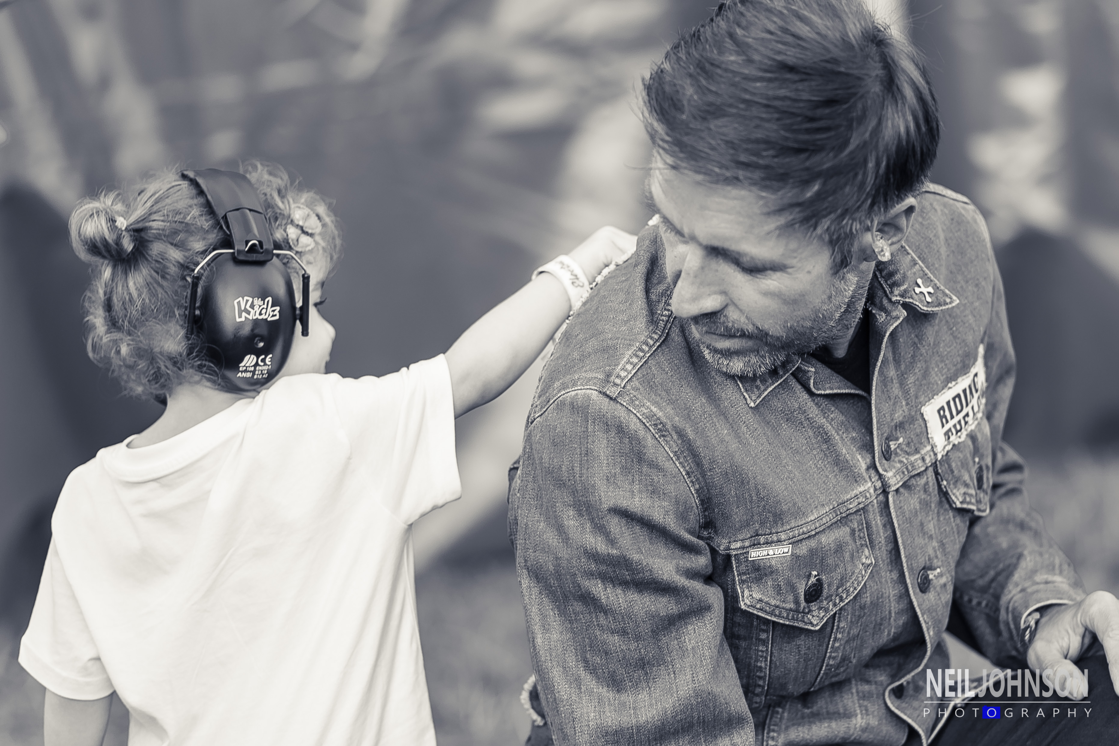 Paddy Considine and GigJunkieJr