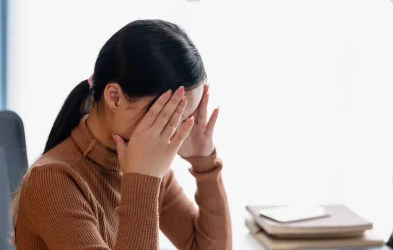 Two girls hugging and empathizing 