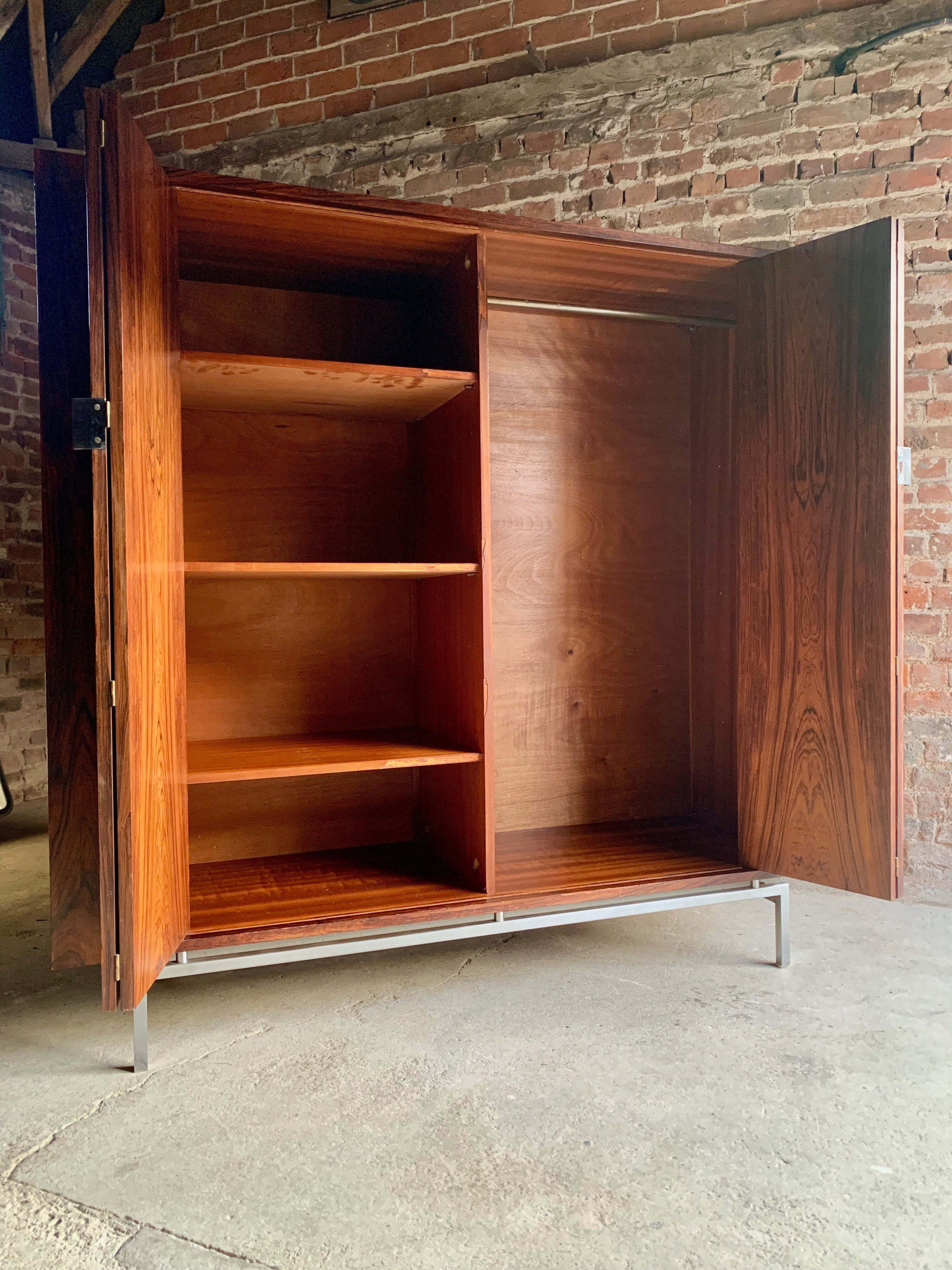 Armoire 1970 Bright Shadow Online
