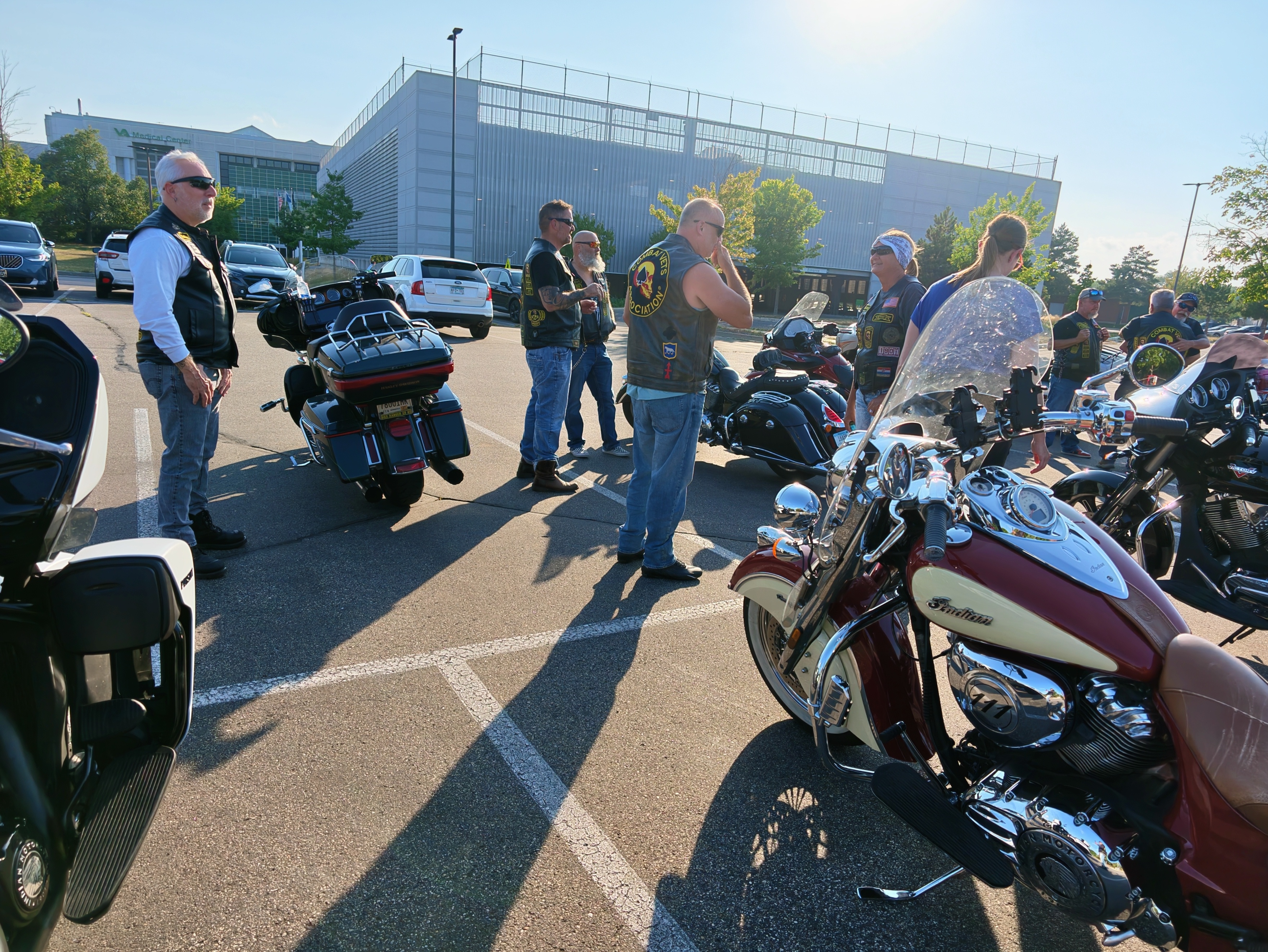Chapter 48-7 visiting veterans at the Minneapolis Veterans Home