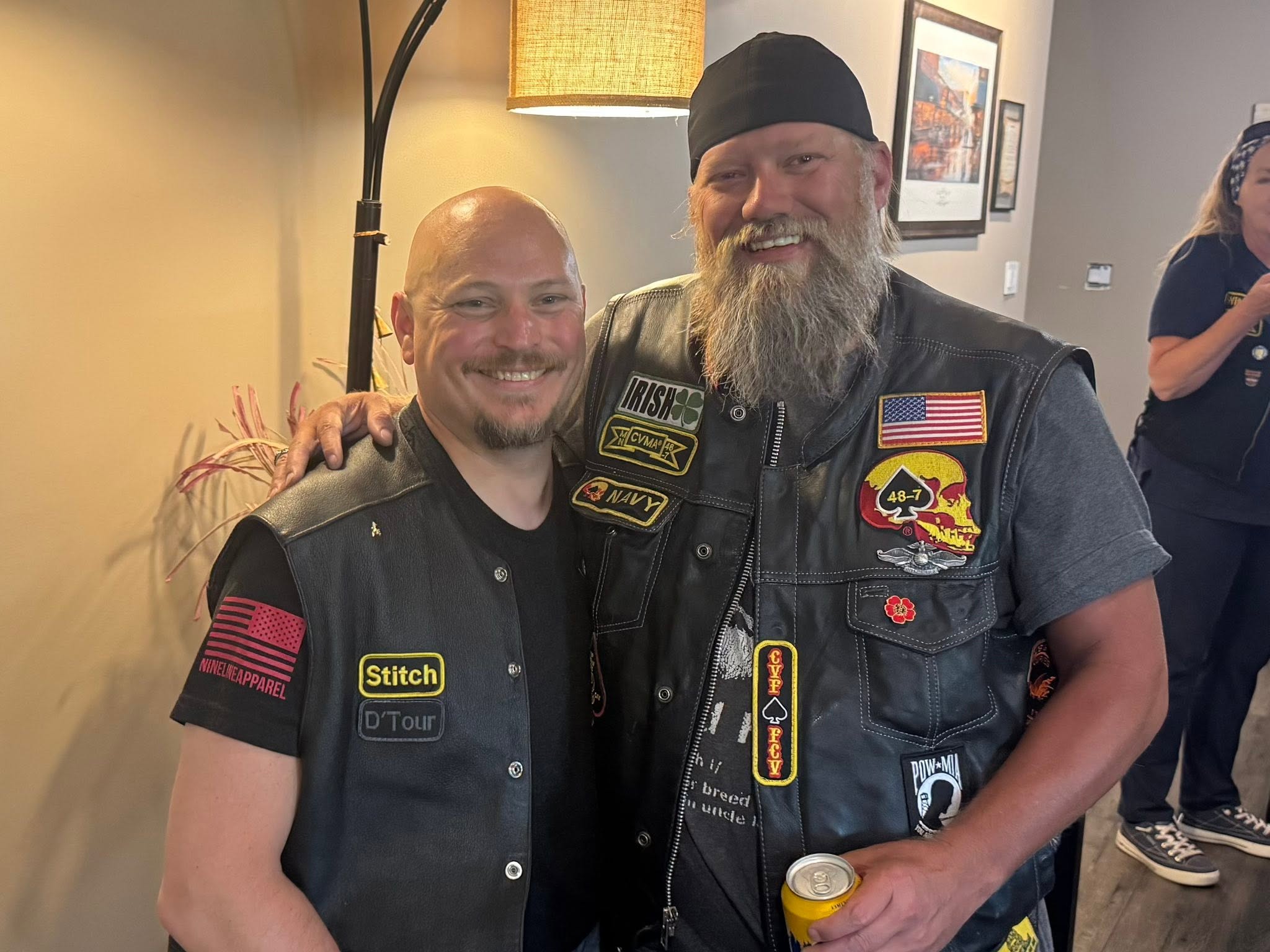 Members of Minnesota Chapter 48-7 together