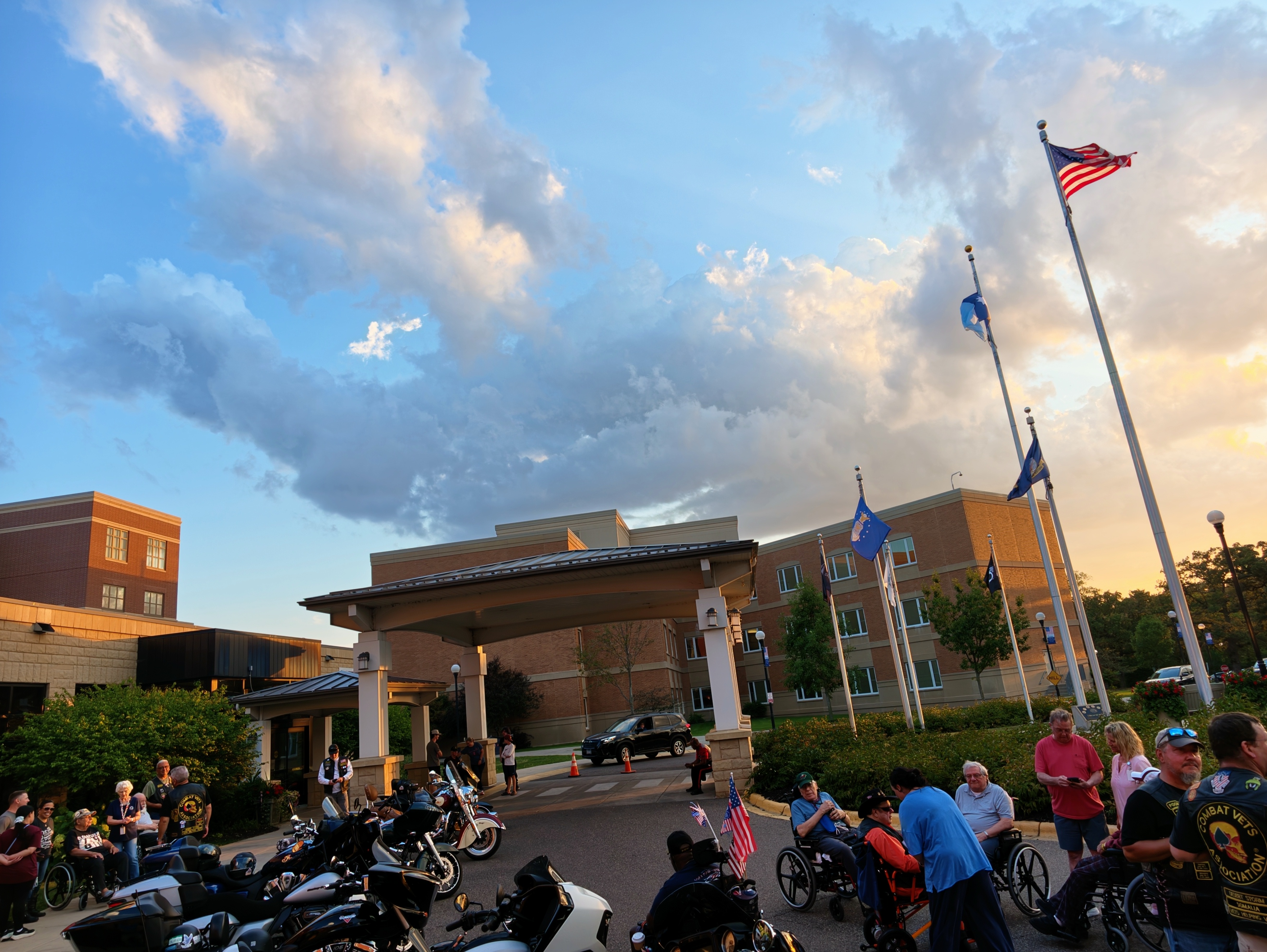 Chapter 48-7 visiting veterans at the Minneapolis Veterans Home