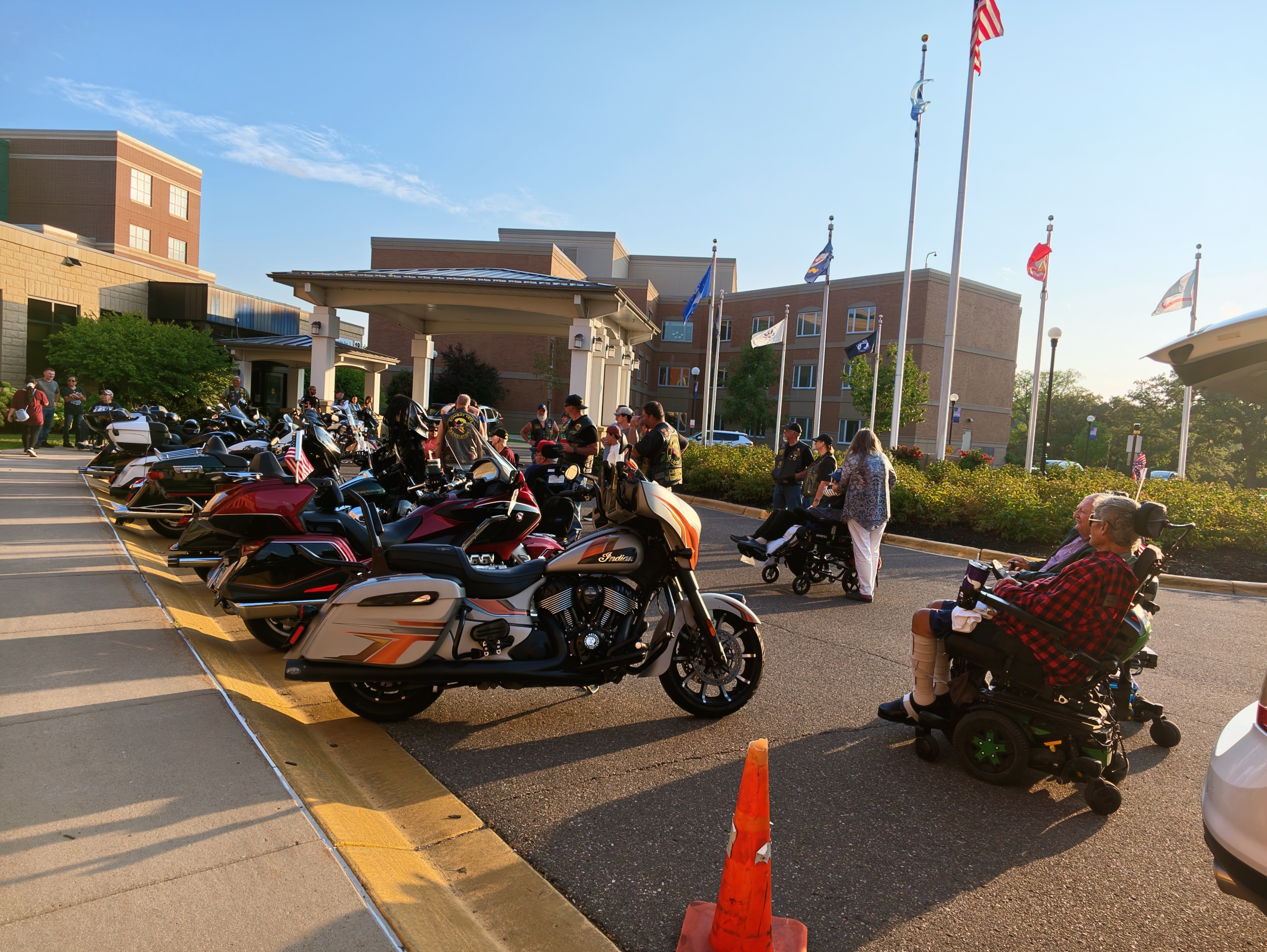 Chapter 48-7 visiting veterans at the Minneapolis Veterans Home
