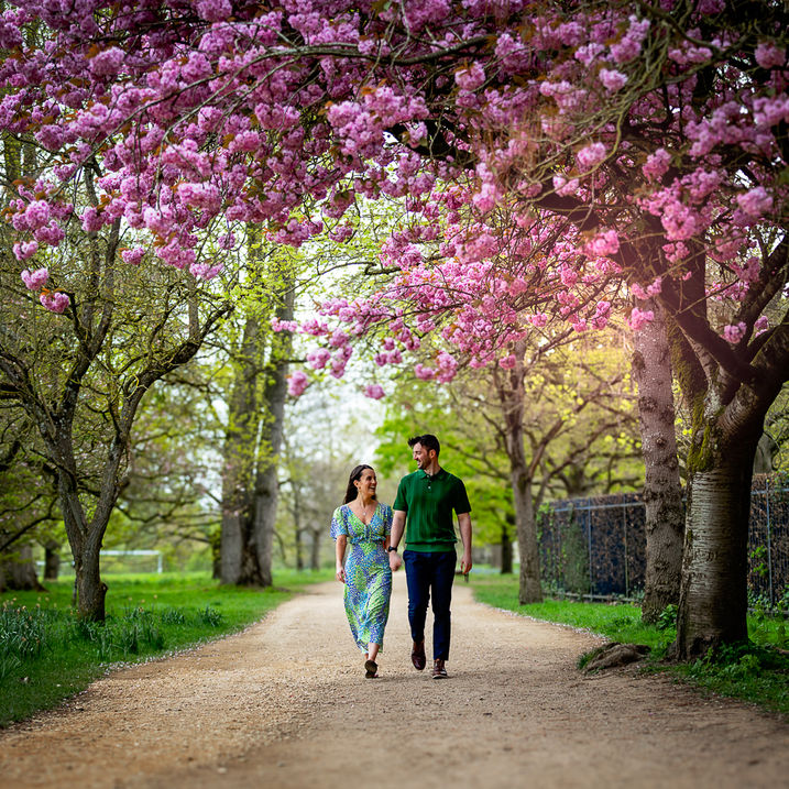 Natural engagement photography in Oxfordshire before a wedding.