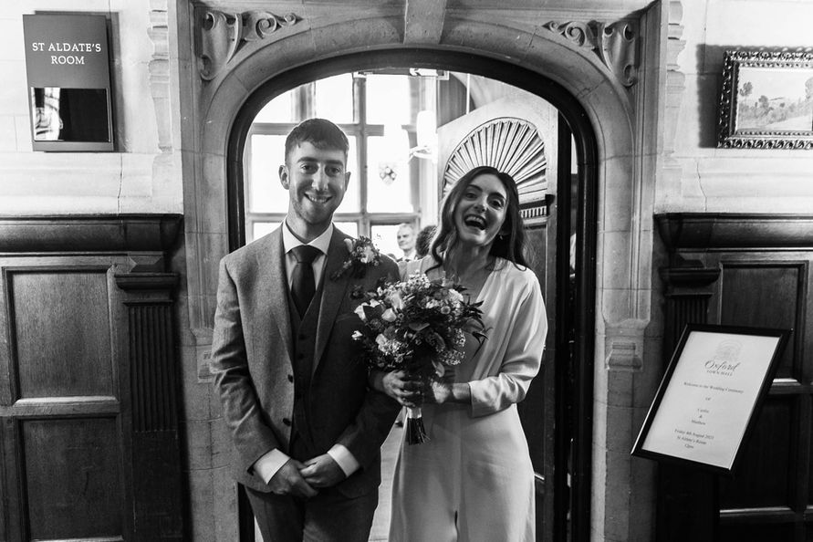 Real Weddings, Bride and Groom, Historic Oxford, Oxford Town Hall, Oxford Wedding Photographer