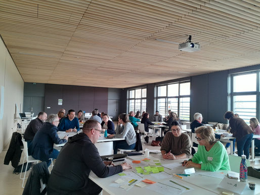 DEVELOPPER LES RELATIONS ENTREPRISES-ECOLES AU SERVICE DE L'ATTRACTIVITE TERRITORIALE
