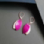 Boucles d’oreilles courtes LES LOULOUS Fuchsia fabriquées à Paris