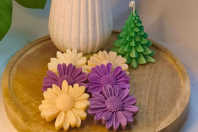 Tulip Candle