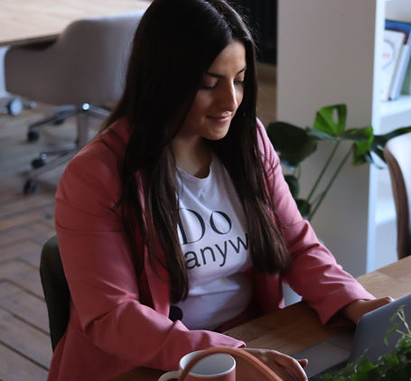 photo-1554902748-de07b72524a2 (1) 1.jpg