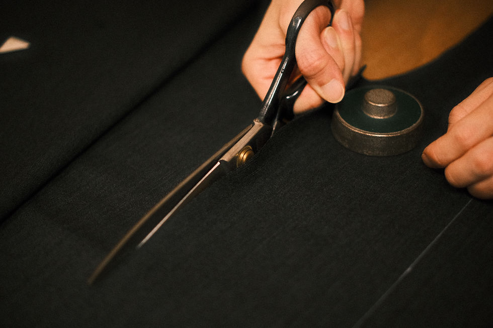イギリスのメーカーSMITH WOOLLENSのBOTANYという生地の裁断