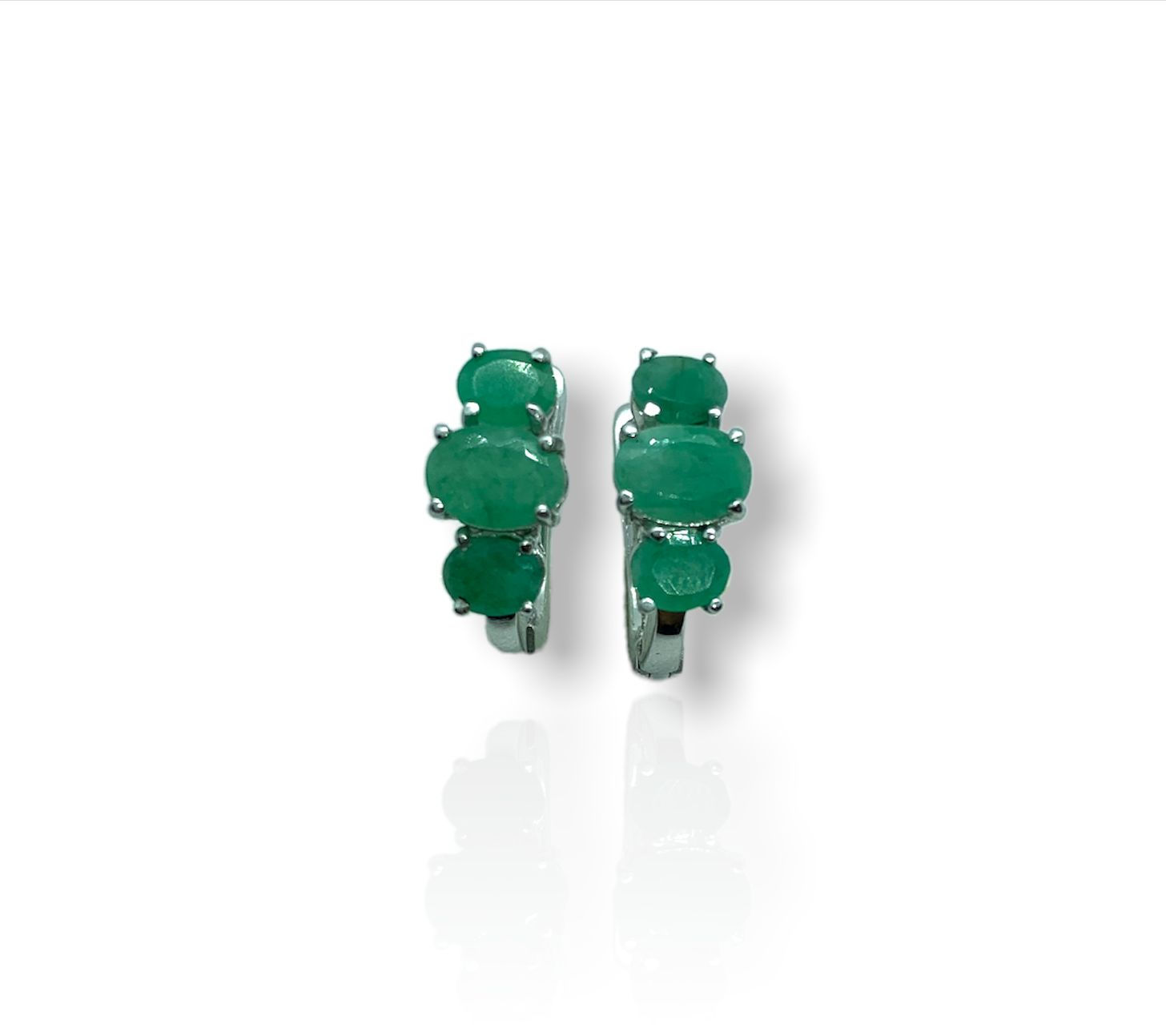 Par de Brincos em prata com Esmeraldas
