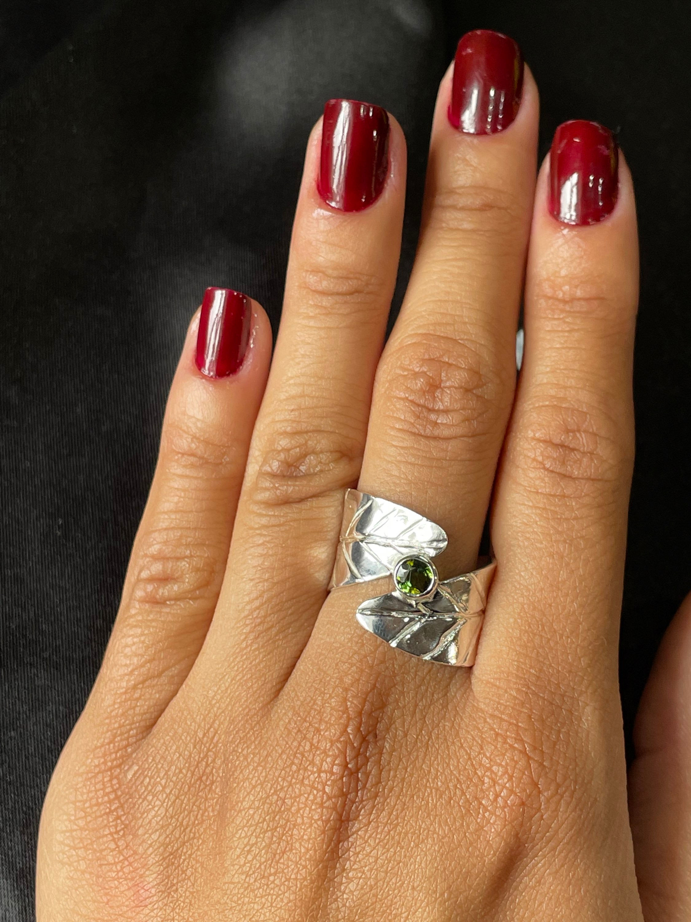 Anel em prata com Turmalina Verde