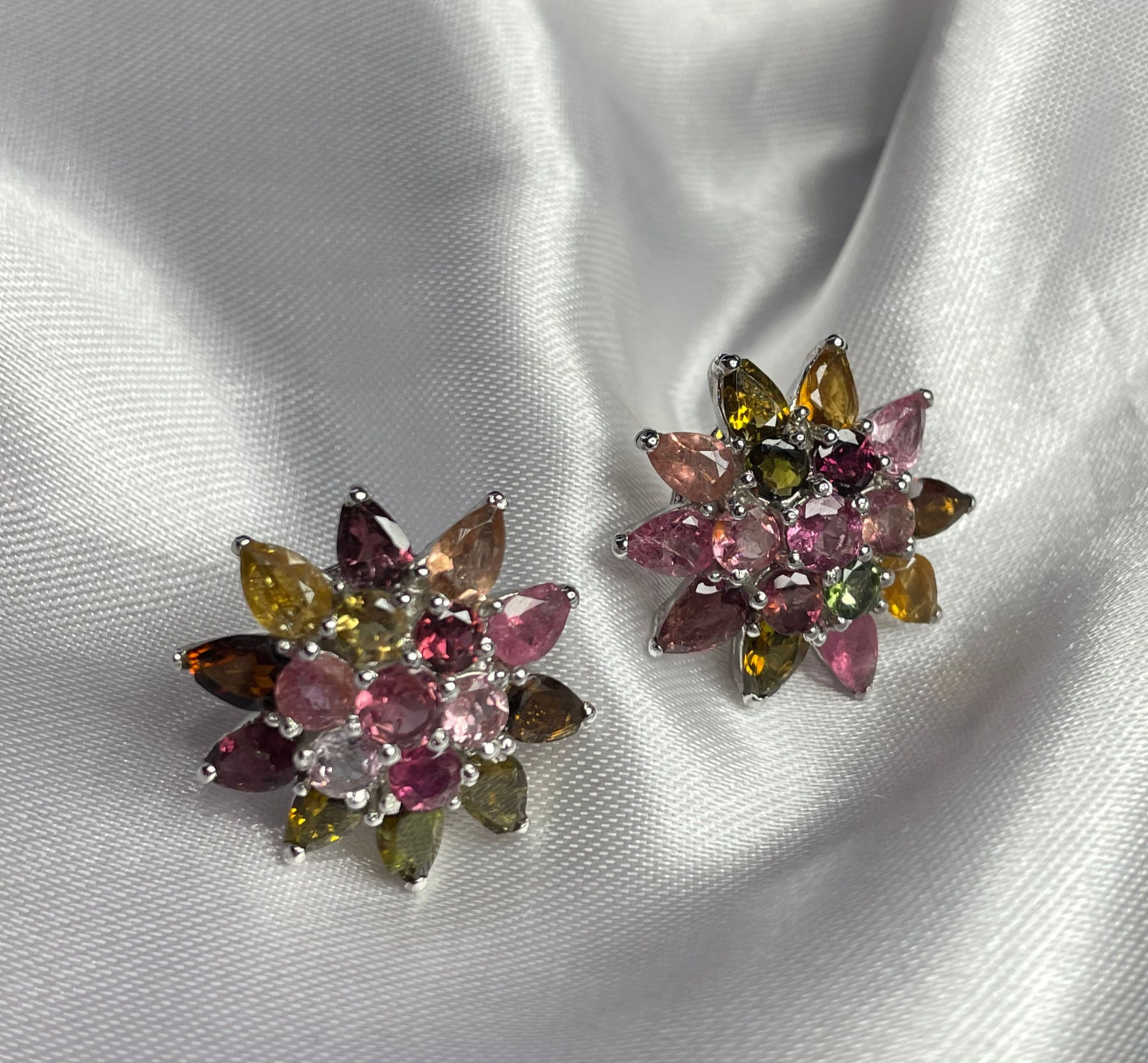 Brincos em prata com Turmalinas