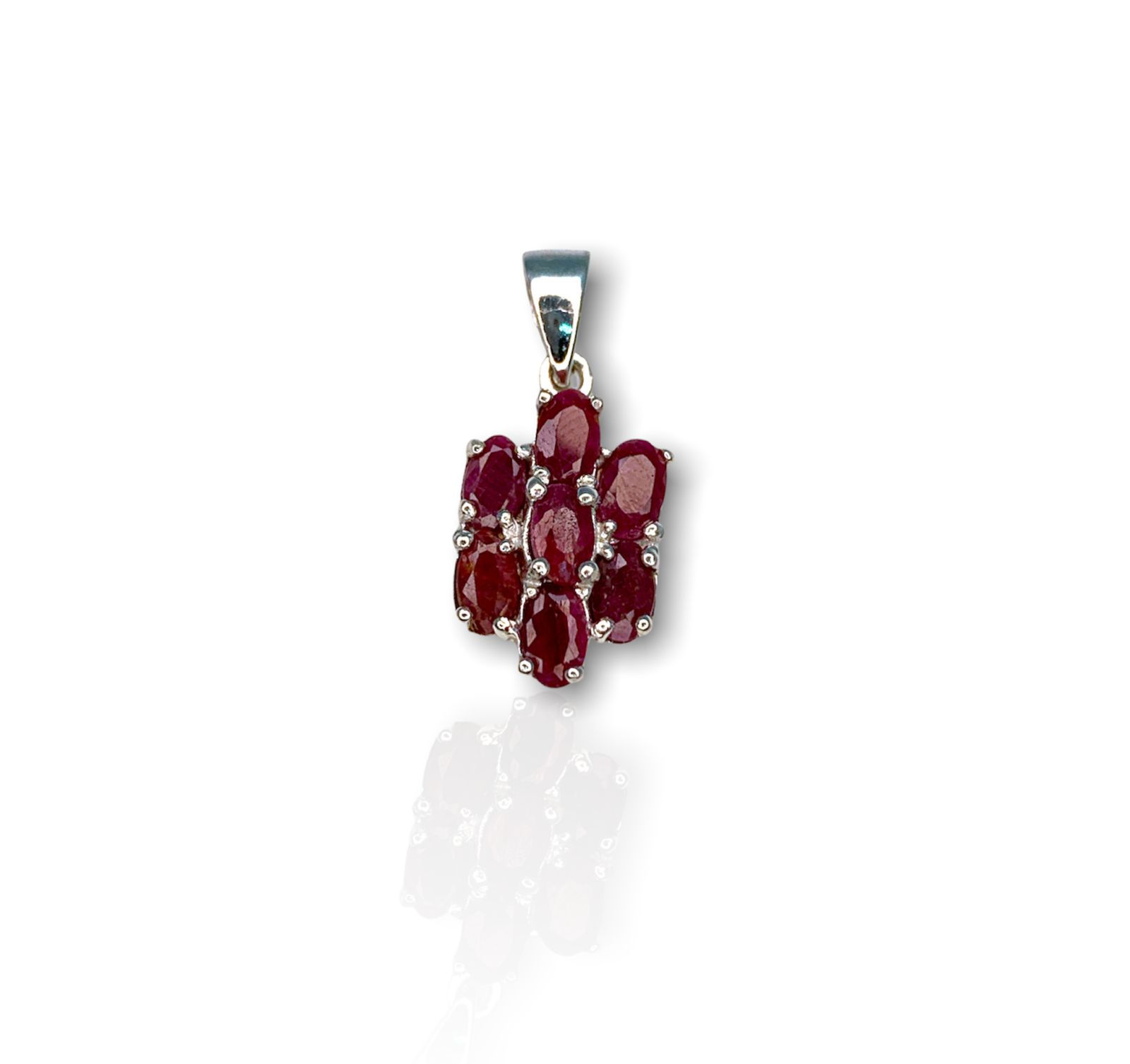 Pingente em prata com Rubis