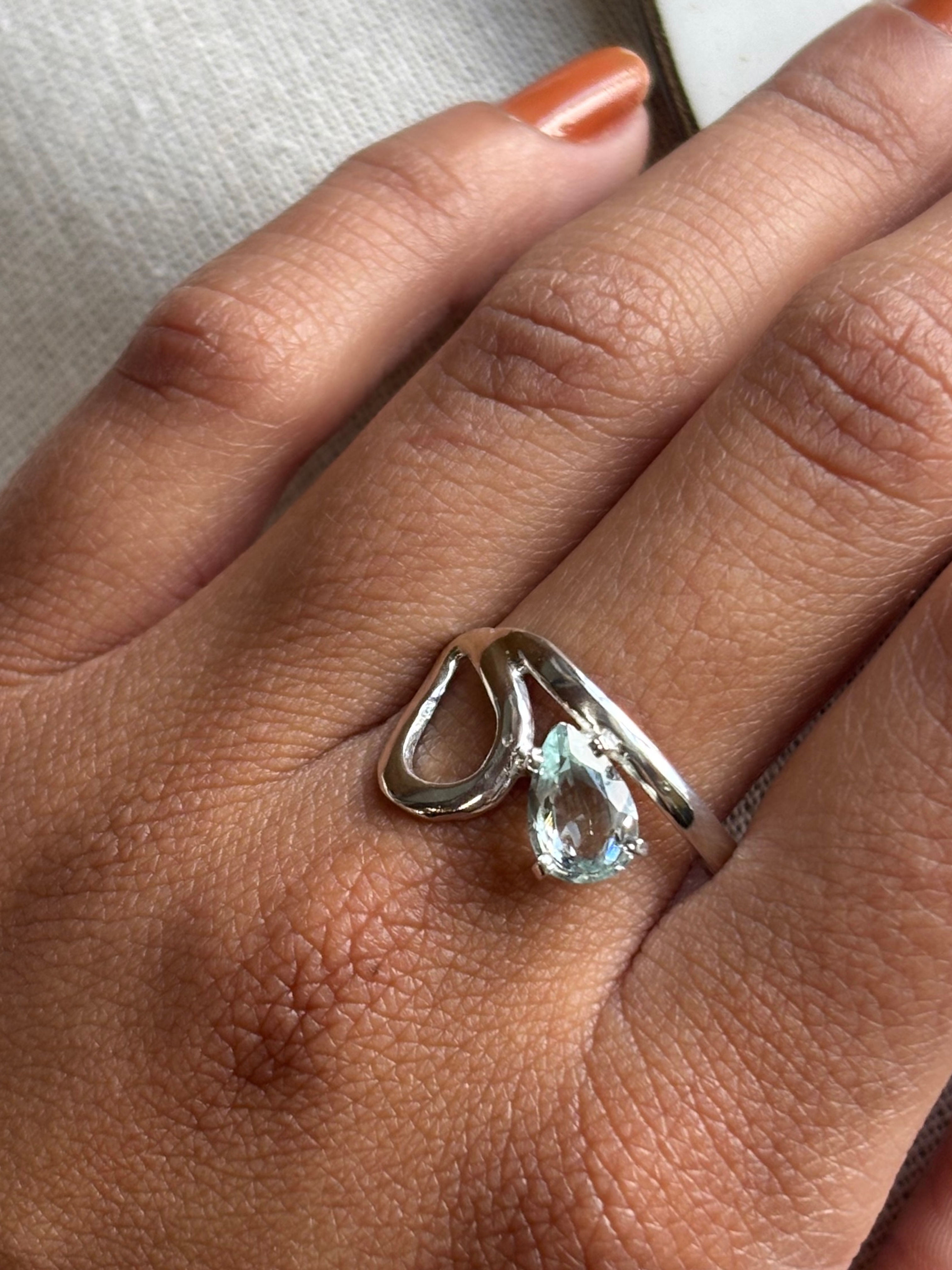 Anel em prata com Agua Marinha 